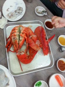 gigantic lobster noryangjin fish market